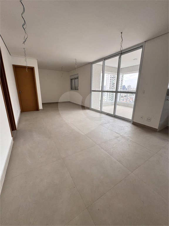 Apartamento à venda com 3 quartos, sendo 1 suíte, em Cidade Mãe do Céu, São Paulo, SP