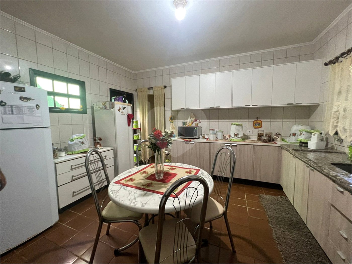 Casa à venda com 3 quartos, sendo 1 suíte,  em Mogi Moderno, Mogi das Cruzes, SP