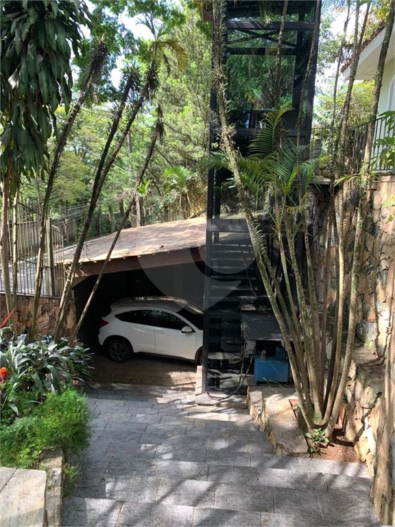 Sobrado à venda com 4 suítes em Fazenda Morumbi, São Paulo, SP