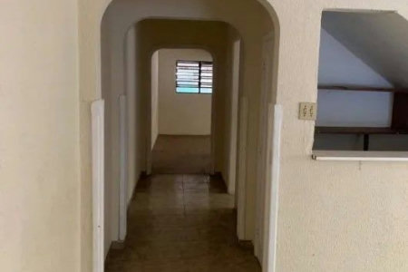 Casa/ Sobrado Amplo no Boqueirão/ Santos/SP