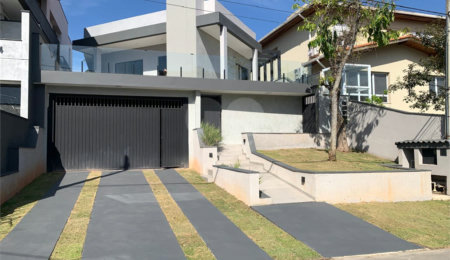 Casa à venda com 3 suítes em Aruã, Mogi das Cruzes, SP