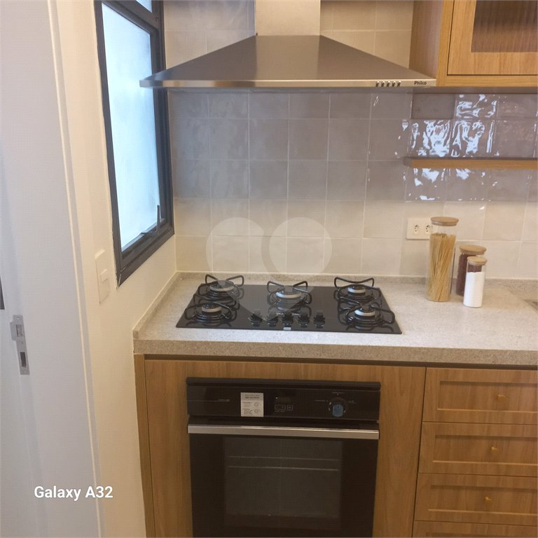 Apartamento à venda com 2 quartos, sendo 1 suíte, em Vila Olímpia, São Paulo, SP