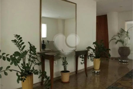 Apartamento à venda com 2 quartos, sendo 1 suíte, em Pinheiros, São Paulo, SP
