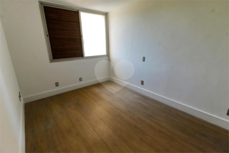 Apartamento à venda com 3 quartos, sendo 2 suítes, em Vila Andrade, São Paulo, SP