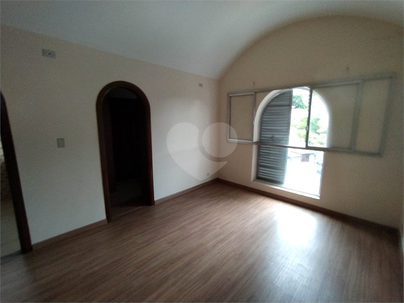 Sobrado à venda com 5 quartos, sendo 1 suíte, em Mandaqui, São Paulo, SP