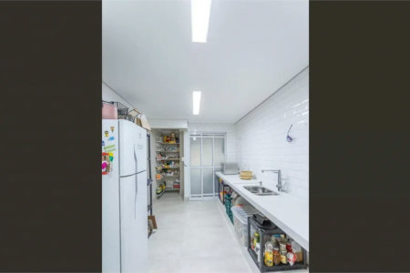 Apartamento à venda com 3 quartos, sendo 1 suíte, em Vila Anastácio, São Paulo, SP