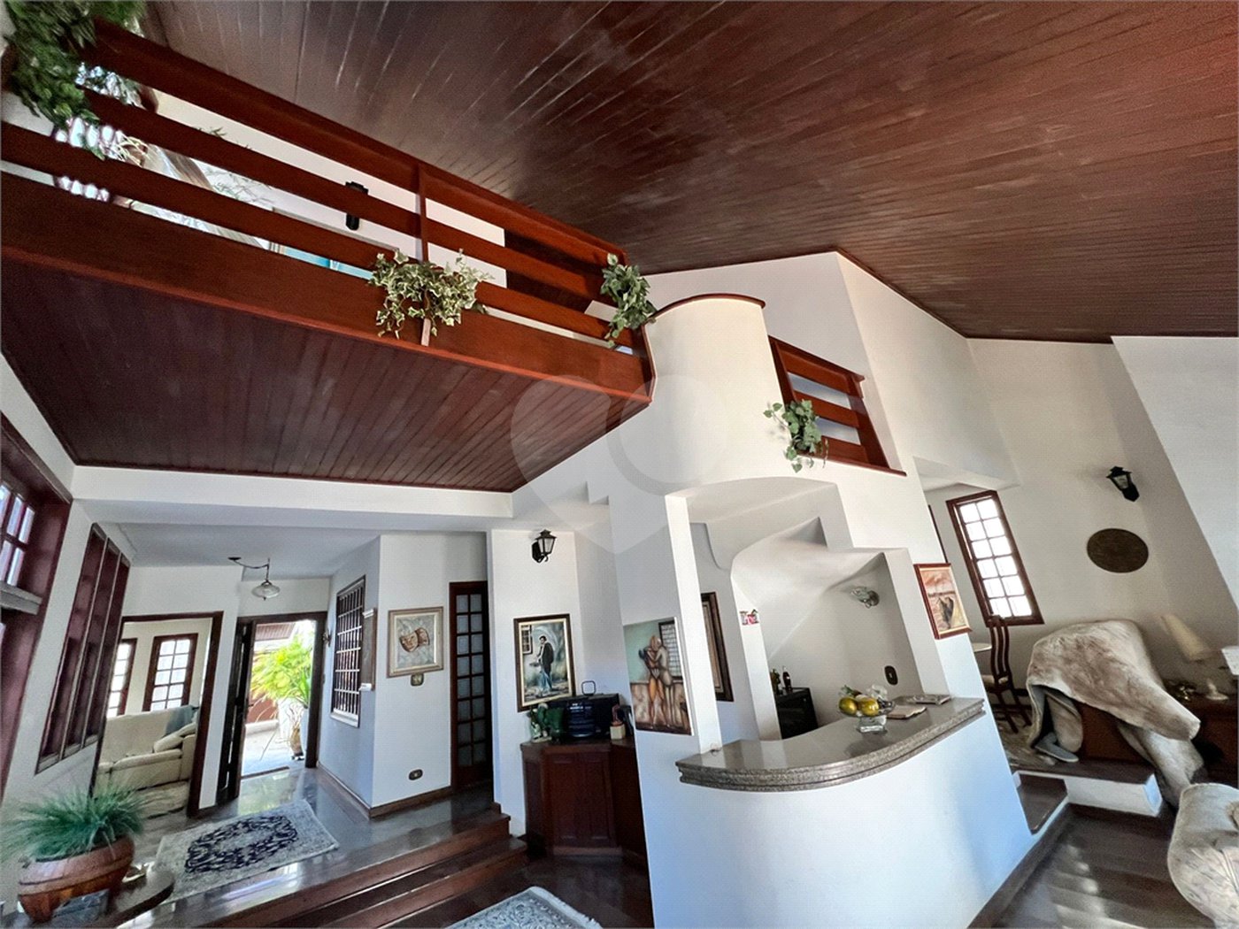 Casa à venda com 4 quartos, sendo 3 suítes, em Chácara Monte Alegre, São Paulo, SP