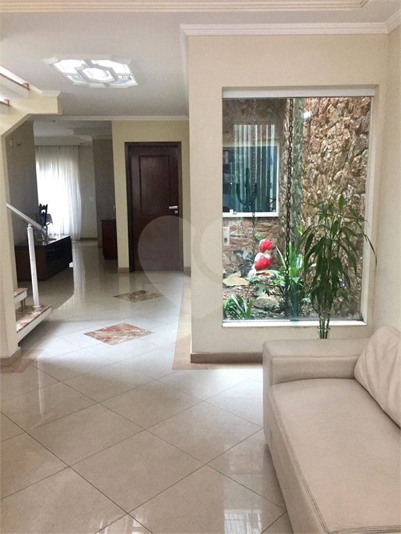 Sobrado à venda com 5 suítes em Vila Guilherme, São Paulo, SP