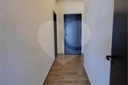 Casa à venda com 3 suítes no condomínio Portal dos Bandeirantes, Salto - SP
