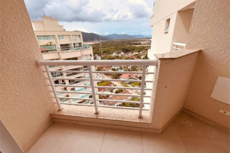 Apartamento com Varanda Gourmet em Condomínio Clube na Enseada – 2 Dormitórios