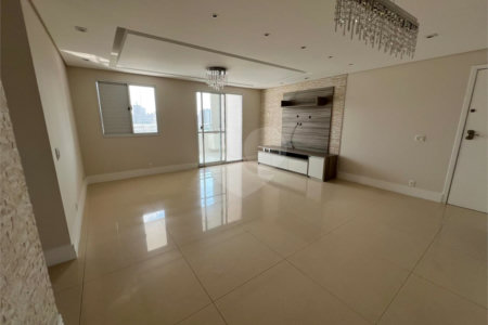 Apartamento à venda com 3 quartos, sendo 1 suíte, em Chácara Califórnia, São Paulo, SP