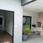 Casa à venda com 3 quartos, sendo 1 suíte, no condomínio Horto Florestal Villagio, Sorocaba - SP