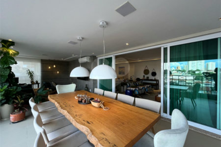 Apartamento à venda com 3 suítes em Santa Teresinha, São Paulo, SP