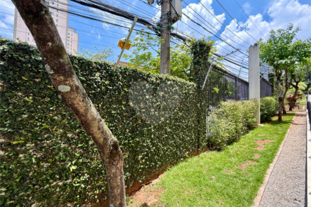 Apartamento à venda com 3 quartos, sendo 1 suíte, em Jardim Marajoara, São Paulo, SP