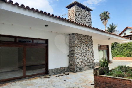 Casa Térrea à venda com 3 suítes em Interlagos, São Paulo, SP