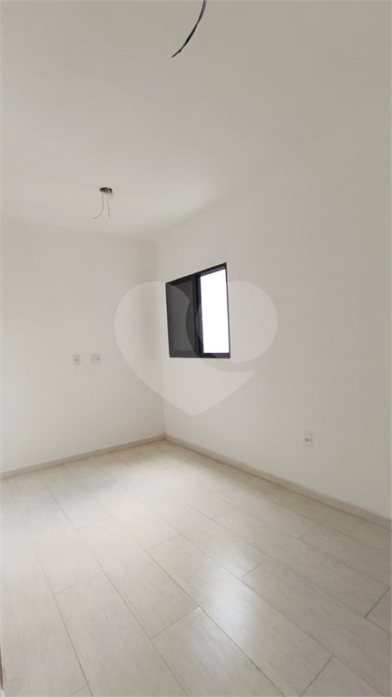 Casa à venda com 2 suítes no condomínio Residencial Paranaguá, São Paulo - SP