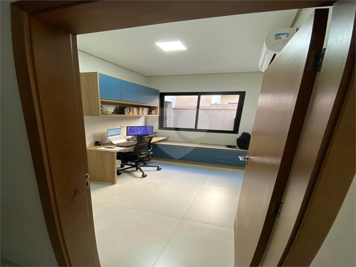 Casa à venda com 3 suítes no condomínio Quinta dos Ventos, Ribeirão Preto - SP