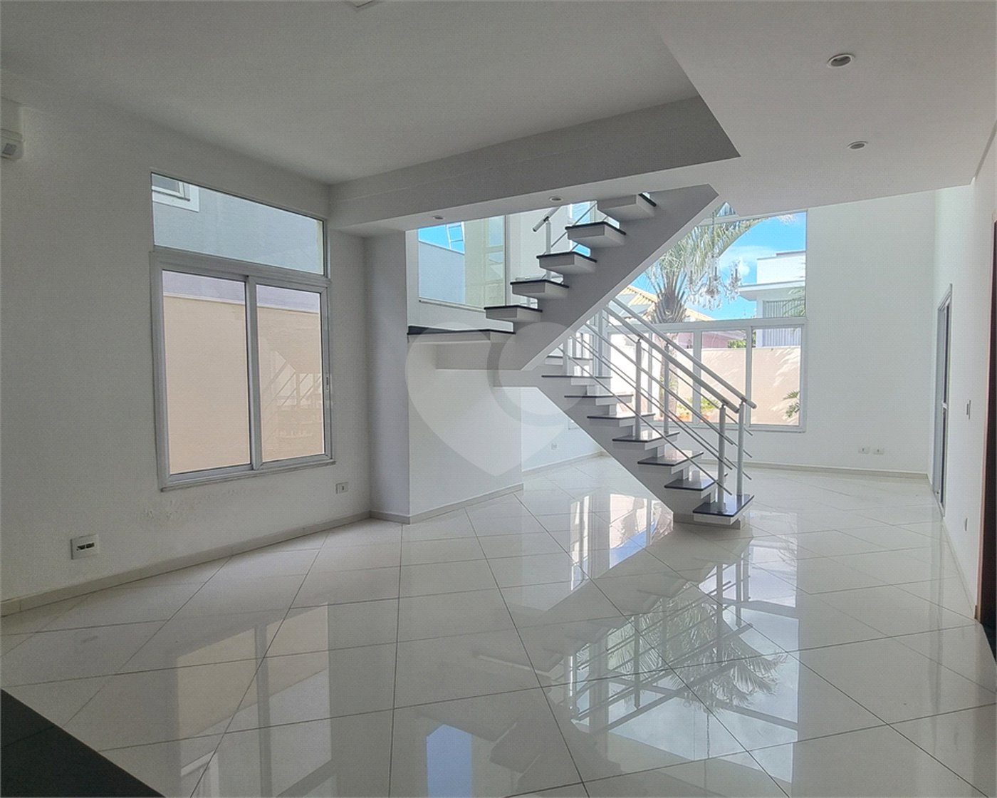 Casa à venda com 4 suítes no condomínio Mont Blanc, Sorocaba - SP