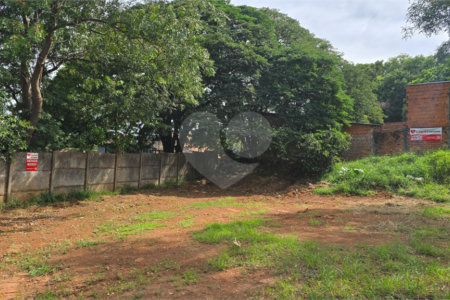 Terreno à venda no Centro, Ibitinga, SP