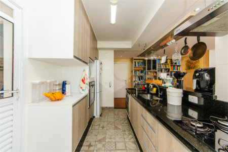 Apartamento à venda com 3 quartos, sendo 2 suítes,  em Tatuapé, São Paulo, SP