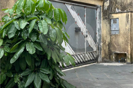 Casa Térrea à venda com 3 quartos em Jardim Dom José, São Paulo, SP