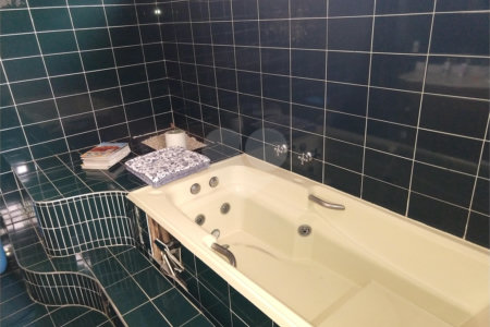 Casa à venda com 3 quartos, sendo 1 suíte,  em Jardim Brasil (zona Sul), São Paulo, SP