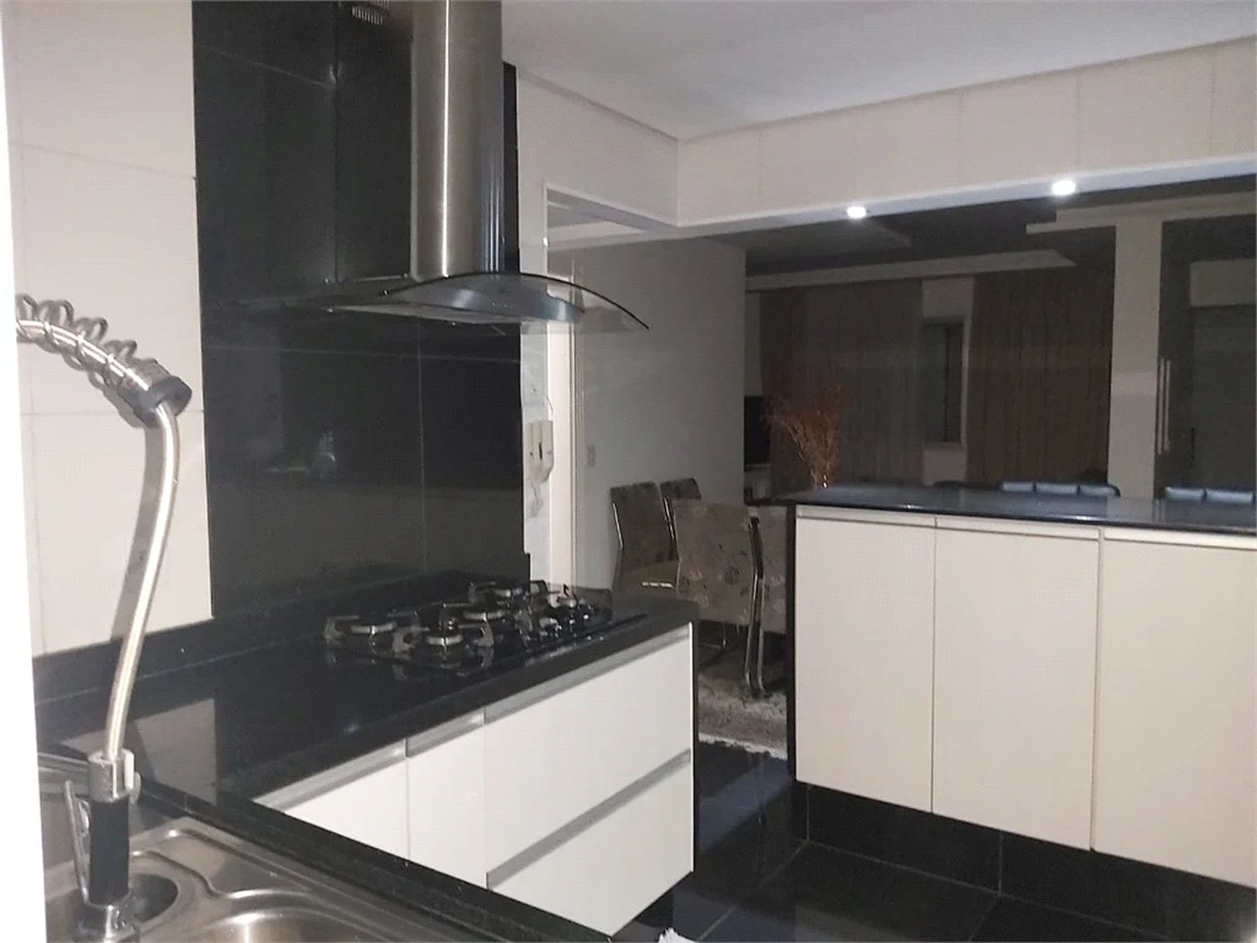 Apartamento à venda com 3 quartos, sendo 2 suítes,  em Vila Andrade, São Paulo, SP