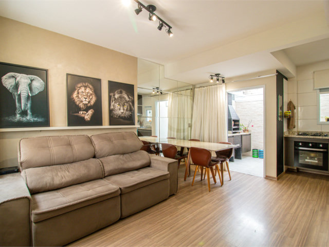 Casa à venda com 2 suítes no condomínio Residencial Living Sabara, São Paulo - SP