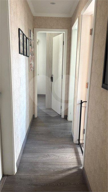 Apartamento à venda com 3 quartos, sendo 1 suíte, em Conjunto Residencial Irai, Suzano, SP