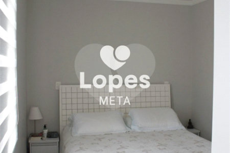 Casa à venda com 3 quartos, sendo 1 suíte, no condomínio Residence Club Villa Branca, Jacareí - SP
