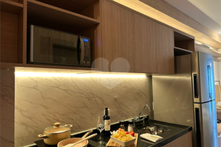 Apartamento à venda ou para alugar com 1 suíte em Pinheiros, São Paulo, SP