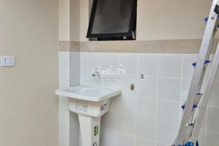 Casa à venda com 3 suítes em Vila Petrópolis, Atibaia, SP