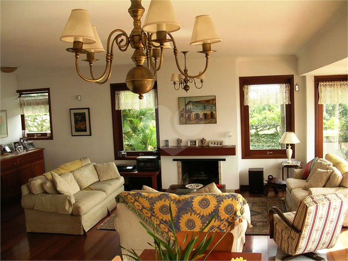 Casa de Vila à venda ou para alugar com 4 suítes em Guarapiranga, São Paulo, SP