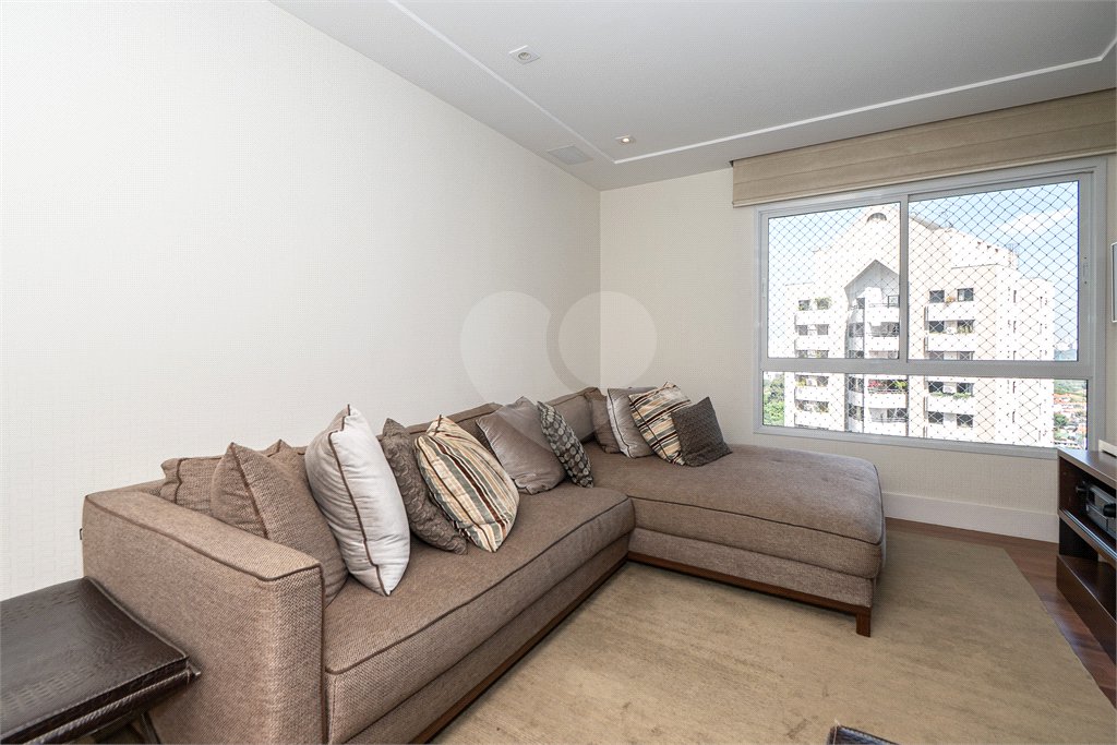 Apartamento à venda com 3 suítes em Sumarezinho, São Paulo, SP