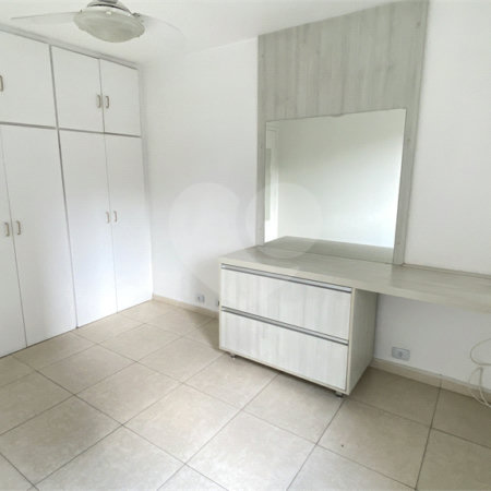 Apartamento à venda com 3 quartos, sendo 1 suíte, em Campo Belo, São Paulo, SP