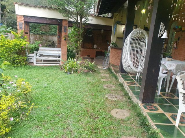Casa à venda com 4 quartos, sendo 1 suíte,  em Interlagos, São Paulo, SP