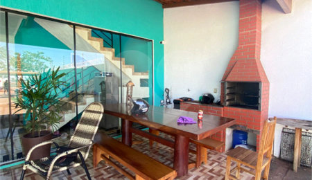 Sobrado à venda com 2 quartos, sendo 1 suíte, em Nova Tres Lagoas, Três Lagoas, MS