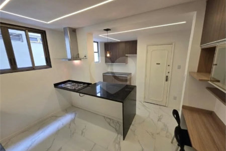 Apartamento à venda com 3 quartos, sendo 1 suíte, em Copacabana, Rio de Janeiro, RJ