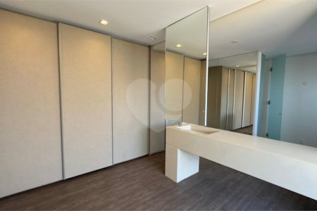 Casa à venda com 6 quartos, sendo 3 suítes, no condomínio Jardim Vila Paradiso, Indaiatuba - SP