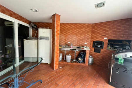 Casa à venda com 6 suítes no condomínio Arujá V, Arujá - SP