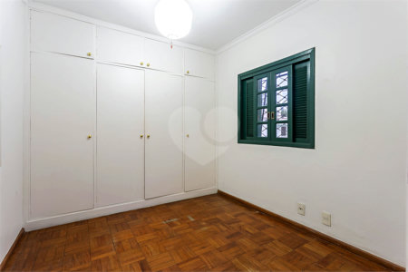 Casa à venda com 3 quartos, sendo 1 suíte, em Chácara Santo Antônio, São Paulo, SP