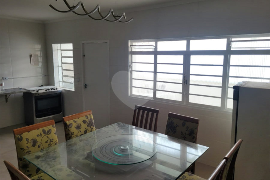Casa à venda com 3 quartos, sendo 2 suítes, em Vila Paulicéia, São Paulo, SP