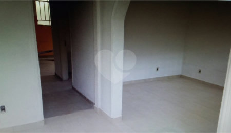 Casa à venda com 5 quartos em Cidade Dutra, São Paulo, SP