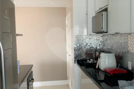 Apartamento à venda com 3 quartos, sendo 1 suíte,  em Jardim Brasil (zona Sul), São Paulo, SP