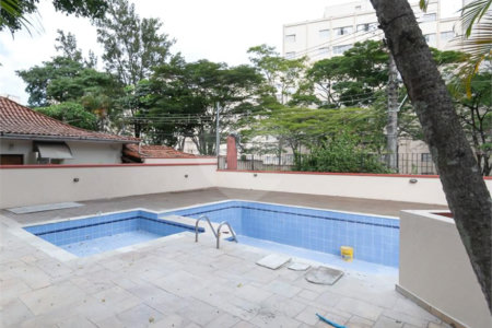 Apartamento à venda com 3 quartos, sendo 1 suíte, em Jardim Marajoara, São Paulo, SP