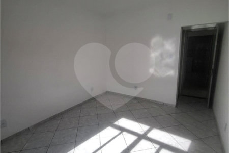 Casa Térrea à venda com 2 quartos, sendo 1 suíte, em Campo Grande, Rio de Janeiro, RJ