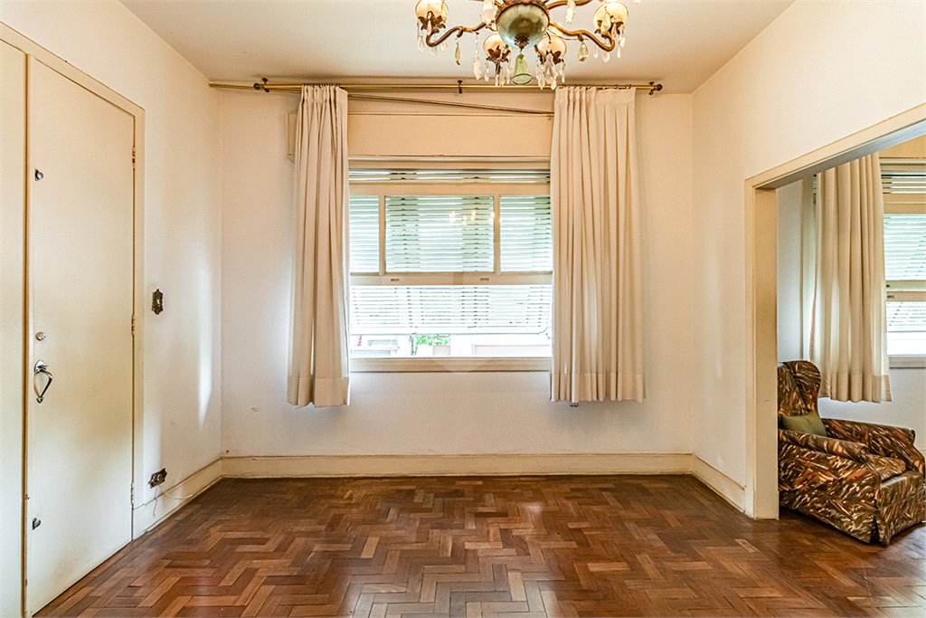 Casa à venda com 3 quartos, sendo 1 suíte, em Jardim Paulista, São Paulo, SP