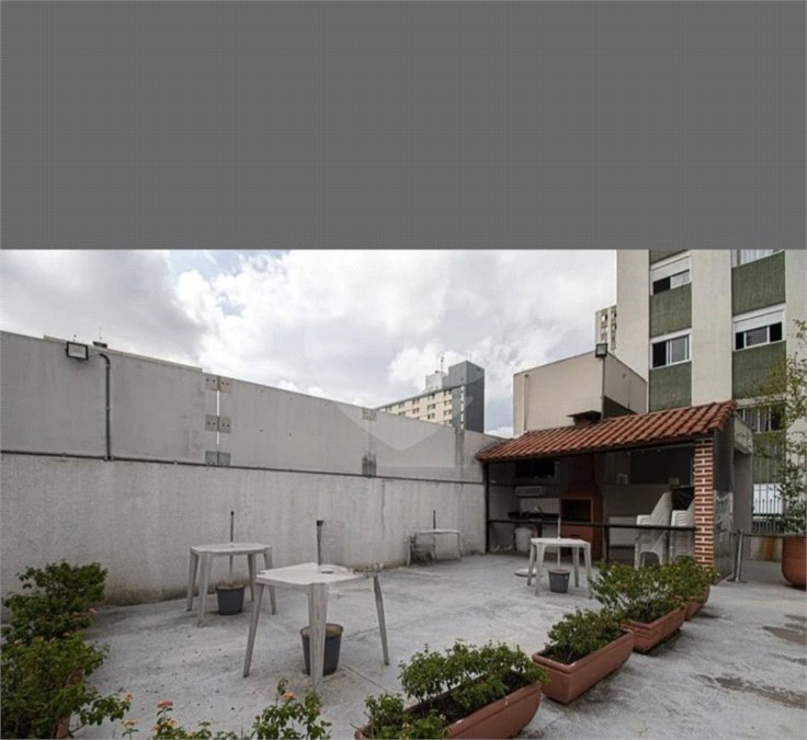 Apartamento à venda com 3 quartos, sendo 1 suíte,  em Aclimação, São Paulo, SP