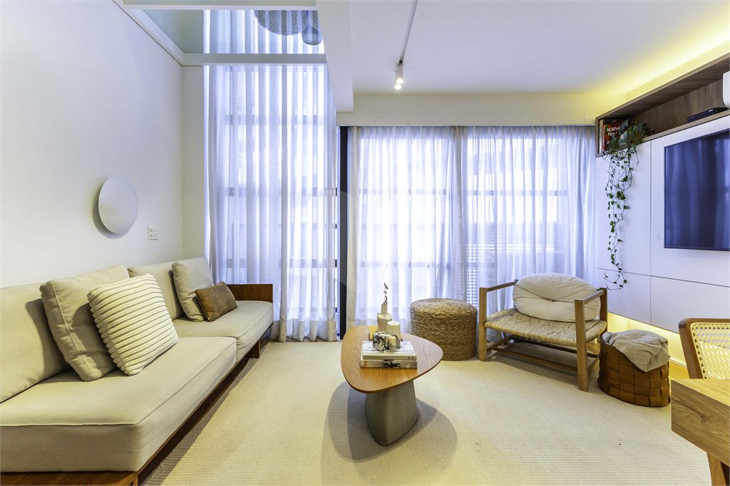 Duplex à venda com 1 suíte em Vila Nova Conceição, São Paulo, SP