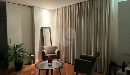 Apartamento à venda com 3 suítes em Vila Andrade, São Paulo, SP